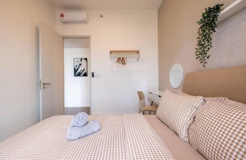 Maluri Apartment | The White House UNA opposite Sunway Velocity Mall