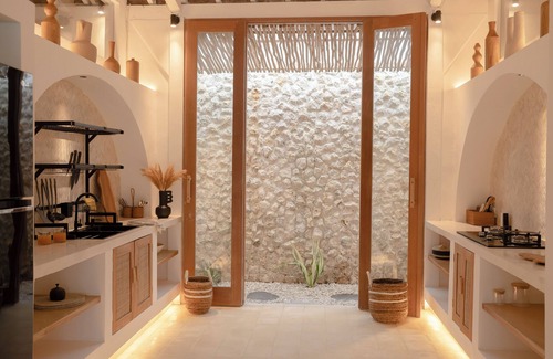 Munggu Villa | The White Joglo - Stylish and spacious mediterranean 3BDR Villa with Pool