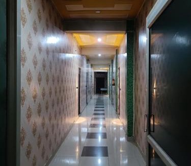 Thanesar Hotel | The White Rose hotel andRestaurant