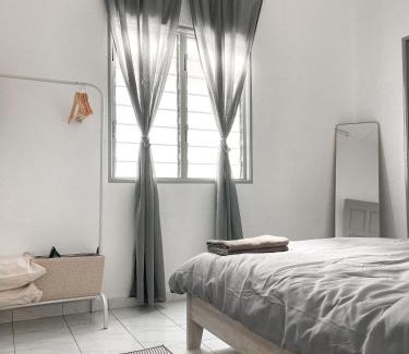 Kampung Serandu House | The White Sands Homestay Pekan Pahang