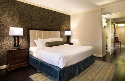 Central Business District Hotel | The Whitehall Houston