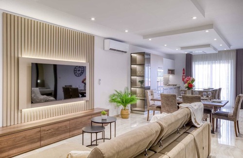 St. Andrew's Apartment | The whole group will enjoy easy access to everything from this centrally located place