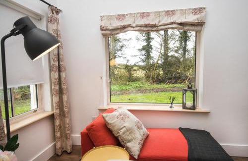 Mullingar House | The Wild Farm Cottage