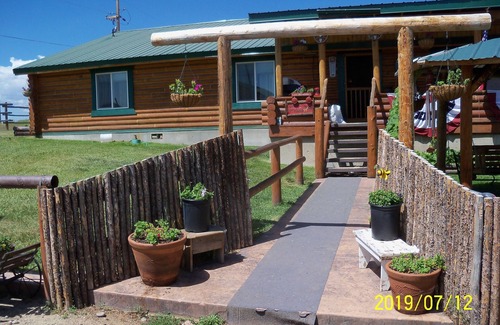 Pinedale House | The Wild Rose-a fantastic Wyoming experience!