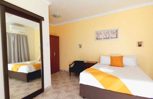 Serowe House | The Wild Thing Guesthouse