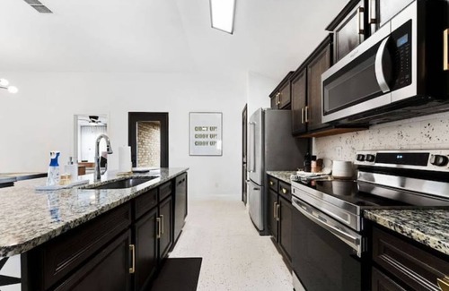 Lubbock House | The Wild Tumbleweed-NEW & Near Parks