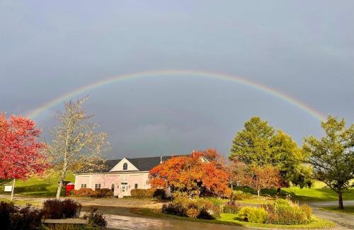 Lyndon Hotel | The Wildflower Inn