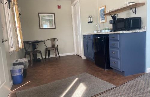 Lyndon Hotel | The Wildflower Inn