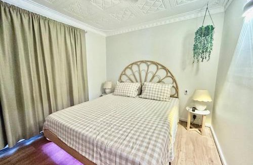 Mount Tarcoola House | The Wildflower- Luxury Home Stay
