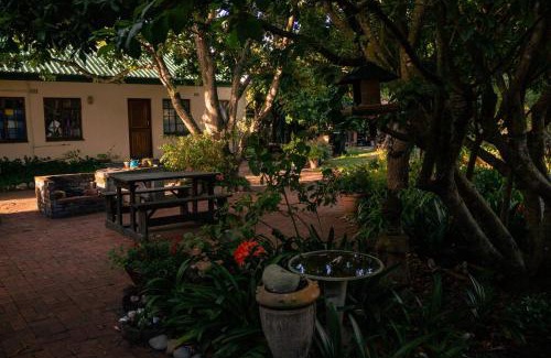 Westcliff Apartment | The Wildflower Studio