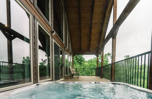 Ponca Condo | The Wildwood Cabin - Tree-top Getaway