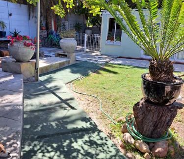Grassy Park Apartment | The Willow Cottage