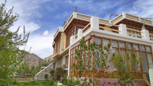 Leh House | THE WILLOW HOUSE
