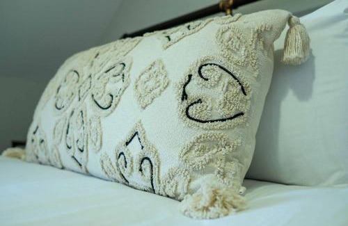 Bradley Stoke Apartment | The Willow - Studio 21
