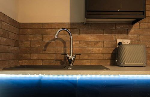 Bradley Stoke Apartment | The Willow - Studio 28
