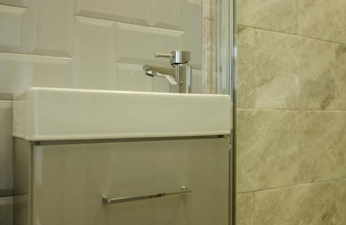 Bradley Stoke Apartment | The Willow studio 7
