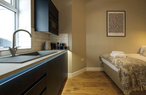 Bradley Stoke Apartment | The Willow - Studio B