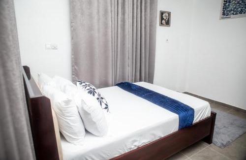Kumasi Apartment | The Willows Apartment - Cozy Two Bedroom all en-suite Apartment