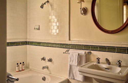 Downtown Palm Springs Bed & Breakfast | The Willows Palm Springs