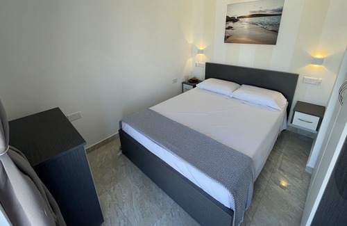 Victoria Apartment | The Willows Penthouse 10A