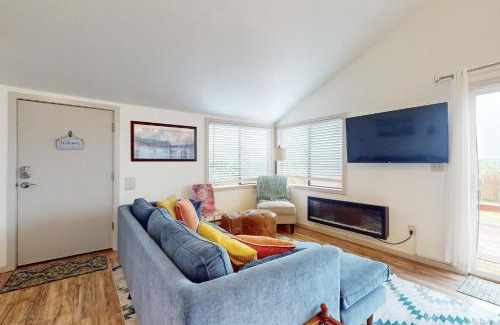 Freeland House | The Windbnb Overlook