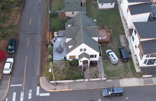 Stevenson House | The Wing Haus