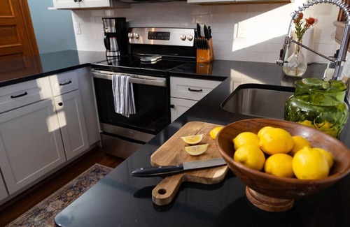 Roanoke Apartment | The Winona House - Boutique Hotel Near Downtown