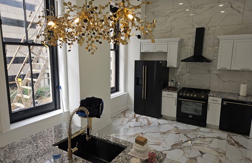 West Main Historic District Condo | The Winston on Market - Private Luxury Rental Space