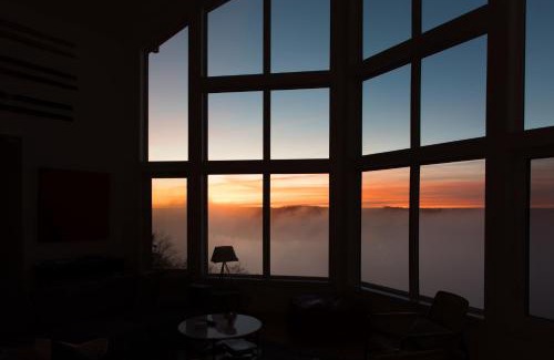 Frontenac Ski Chalet | The Wolfe Lake House - Great Wifi by Westport
