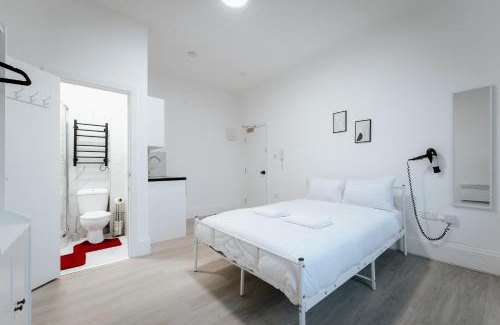 Wood Green House | The Wood Green Star Self Contained Studios