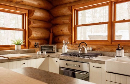 Severn Cabin | The Wood House- Scandinavian log cabin in Muskoka