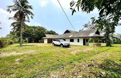 Si Rusa Villa | The Wooden Retreat Port Dickson