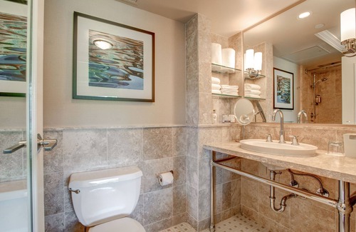 Lakeview Hotel | The Woodmark Hotel & Still Spa on Lake Washington