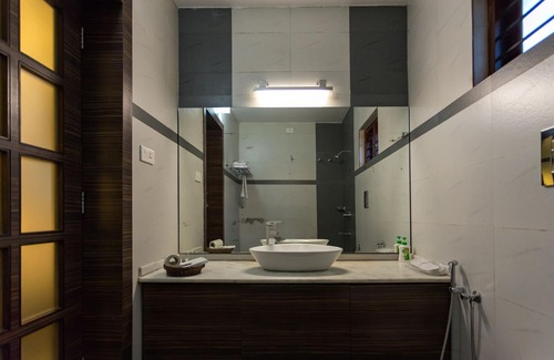 Kidanganad Hotel | The Woods Resorts Wayanad