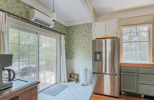 Staunton House | The Woodward: Renovated Historic Home Downtown