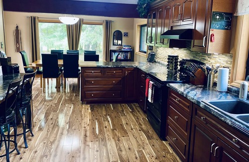 McKellar Cottage | The Wraight Escape Cottage - A family Oasis