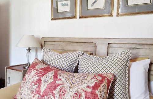 Adelaide House | The Writer's House