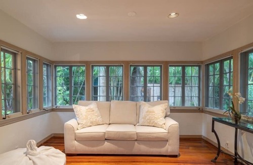 Southwest Coconut Grove House | The Writers Retreat- Lush Garden With Pool