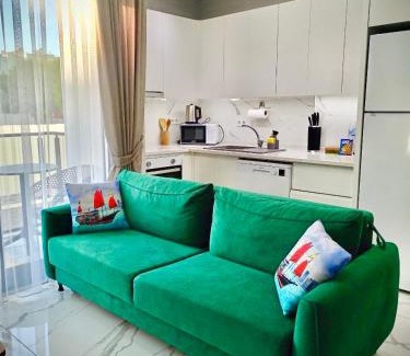 Alanya Apartment | The Yacht apartments-tranquiliti and comfort in the heard of Alanya 200m to Keykubat beach