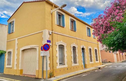 La Gare Apartment | THE YELLOW HOUSE