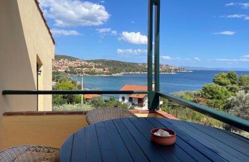 Sithonia Apartment | The Yellow Houses