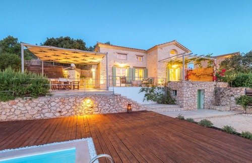Skinaria Villa | The Yiameli Collection - Yasmi