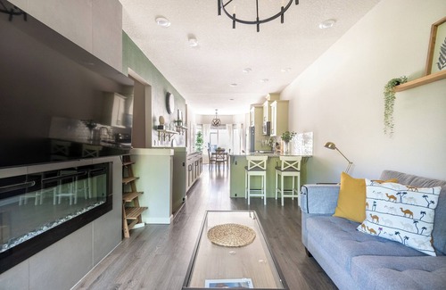 Tigard House | The Zhillin