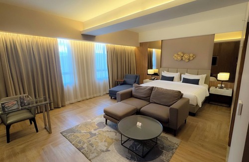 Padang Hotel | The ZHM Premiere Padang