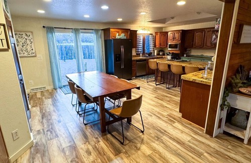 Spearfish House | Theater Room | Hot Tub | Arcades | Great Location!