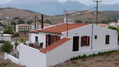 Neo Kalamaki House | Theathina