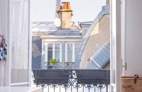 Grenelle Apartment | Theatre in the Sky, by Veeve