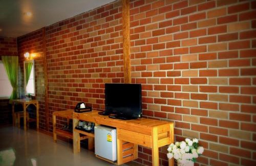 Suan Phueng Resort | Theerama Cottage