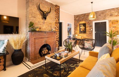Claremont House | Thelma & You