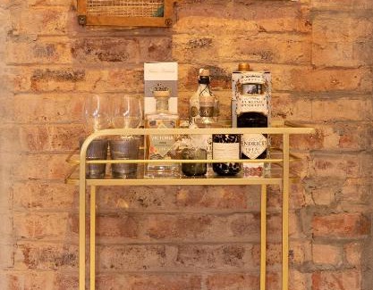 Claremont House | Thelma & You